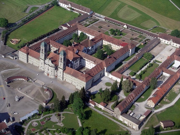 Bon Jeudi Kloster-einsiedeln-einsiedeln-tourismus